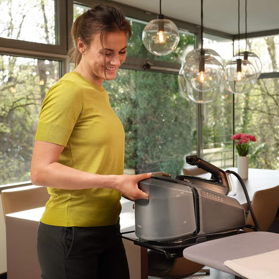 Braun CareStyle 7 Pro Steam Generator Iron IS 7286 BK